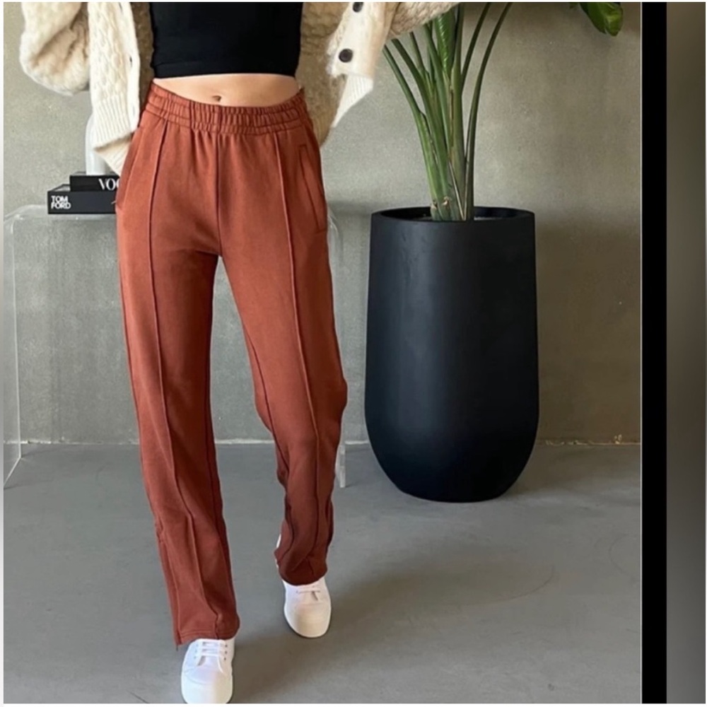 NWT Kuwalla Pinuuck Joggers size Small